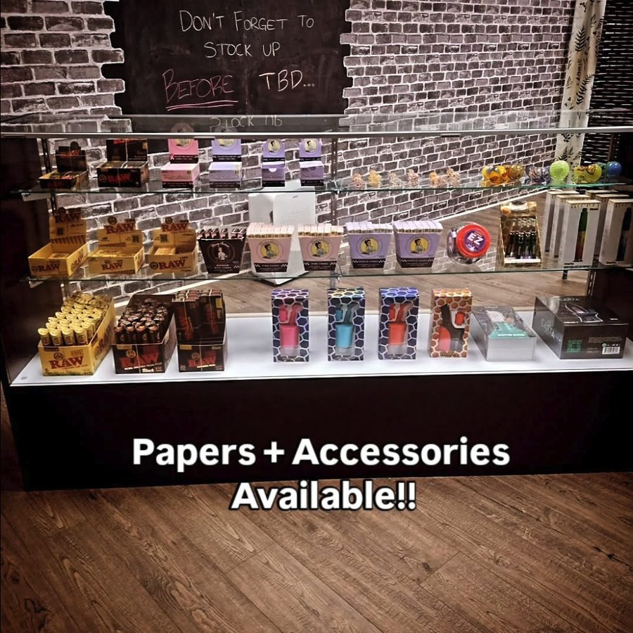 Papers + accessories